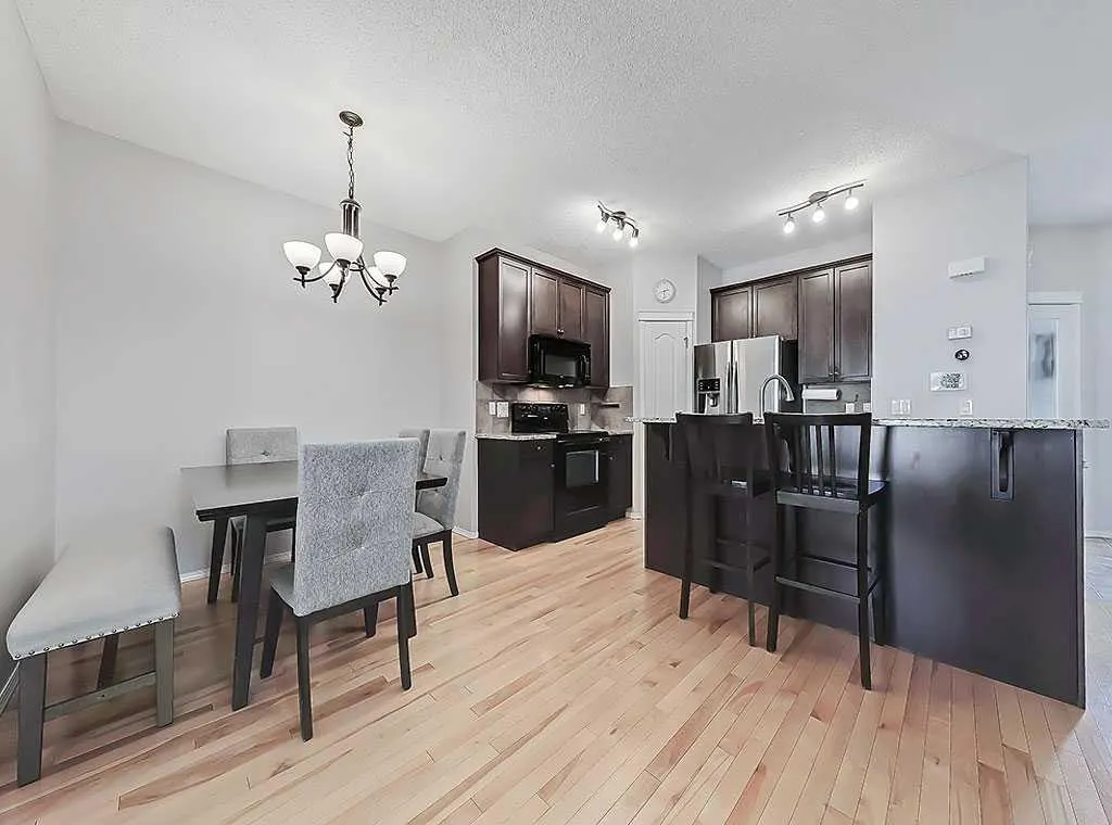 92 Cranford Crescent SE