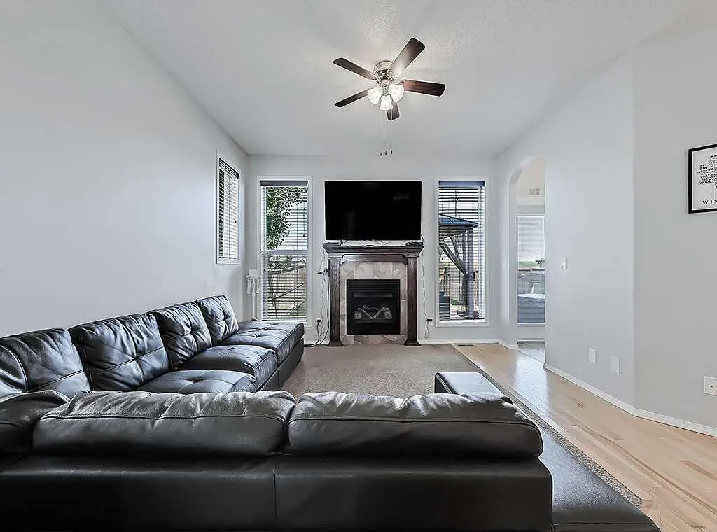 92 Cranford Crescent SE