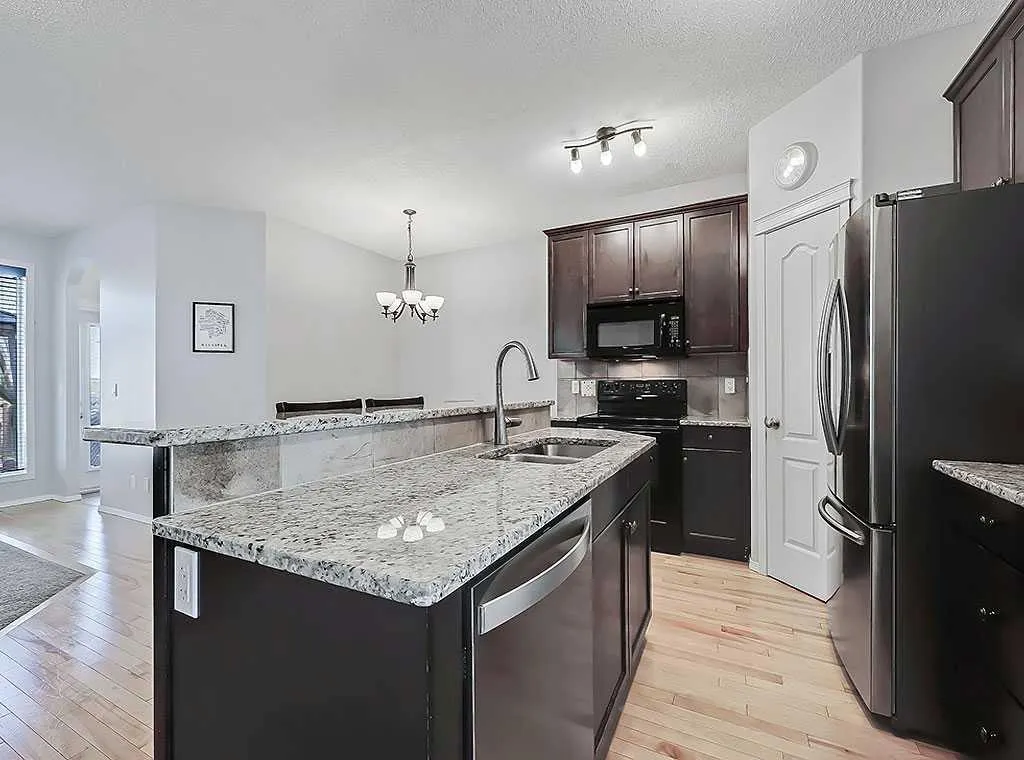 92 Cranford Crescent SE