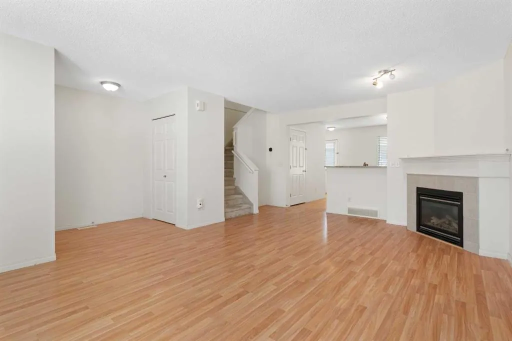 119 Royal Birch Villas NW