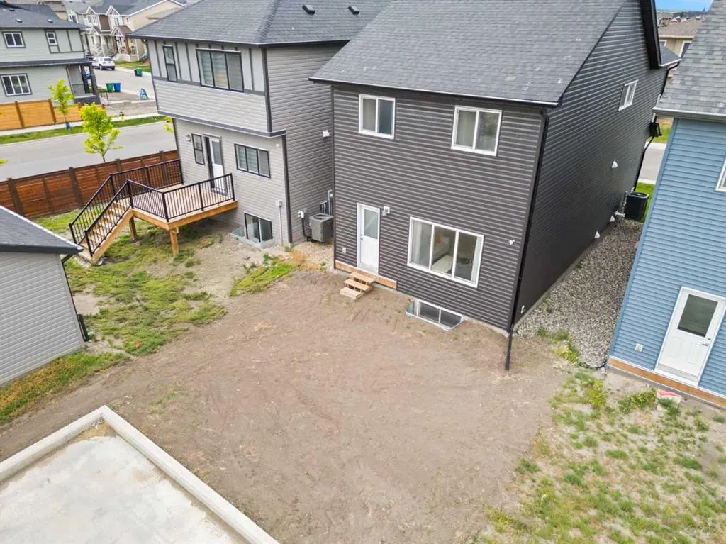 505 Chinook Winds Gardens SW