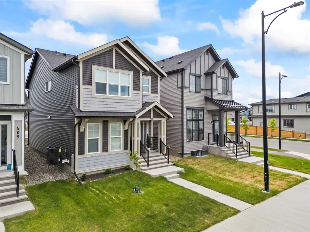 505 Chinook Winds Gardens SW