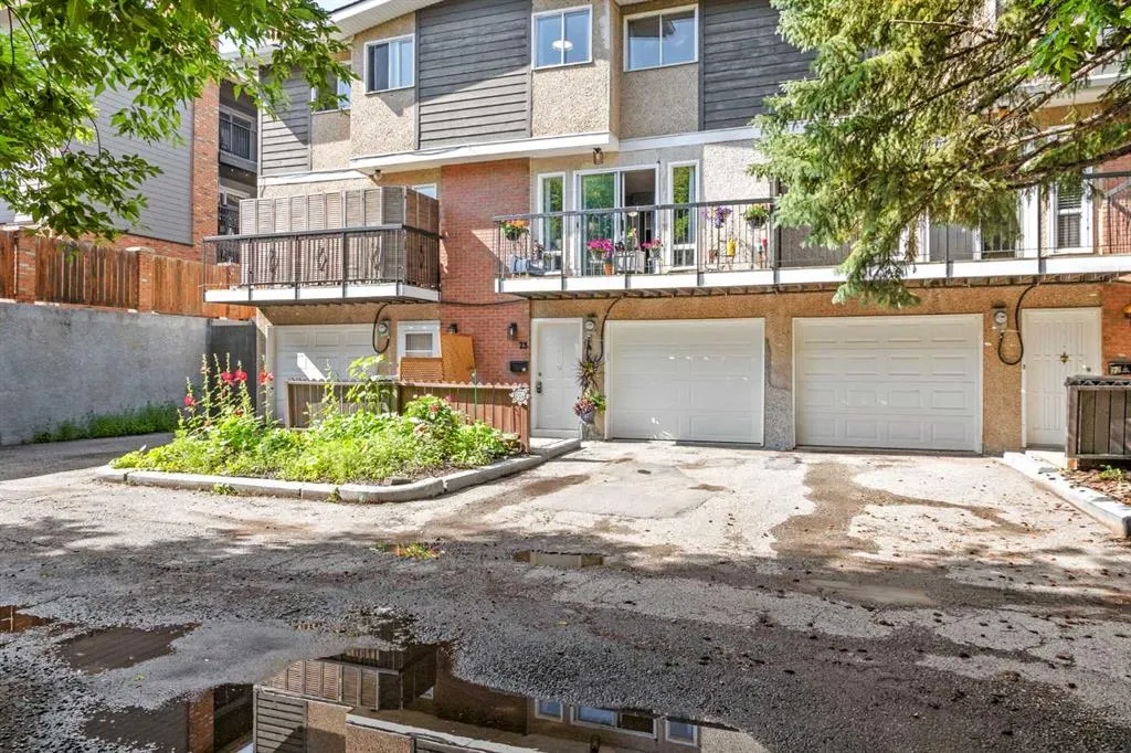 643 4 Avenue NE, #23