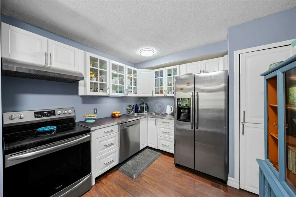 643 4 Avenue NE, #23
