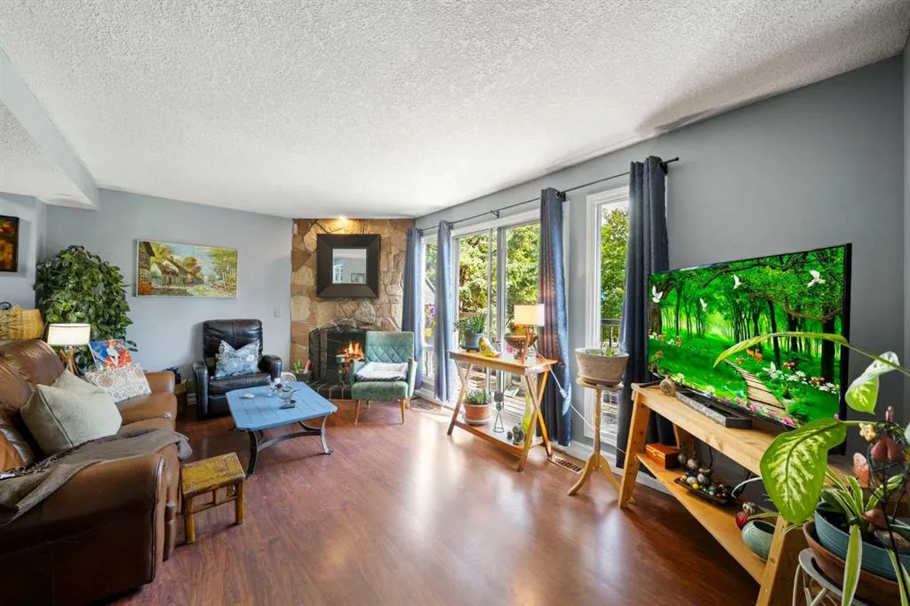 643 4 Avenue NE, #23