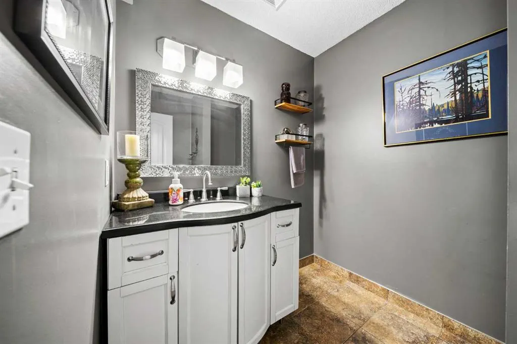 643 4 Avenue NE, #23