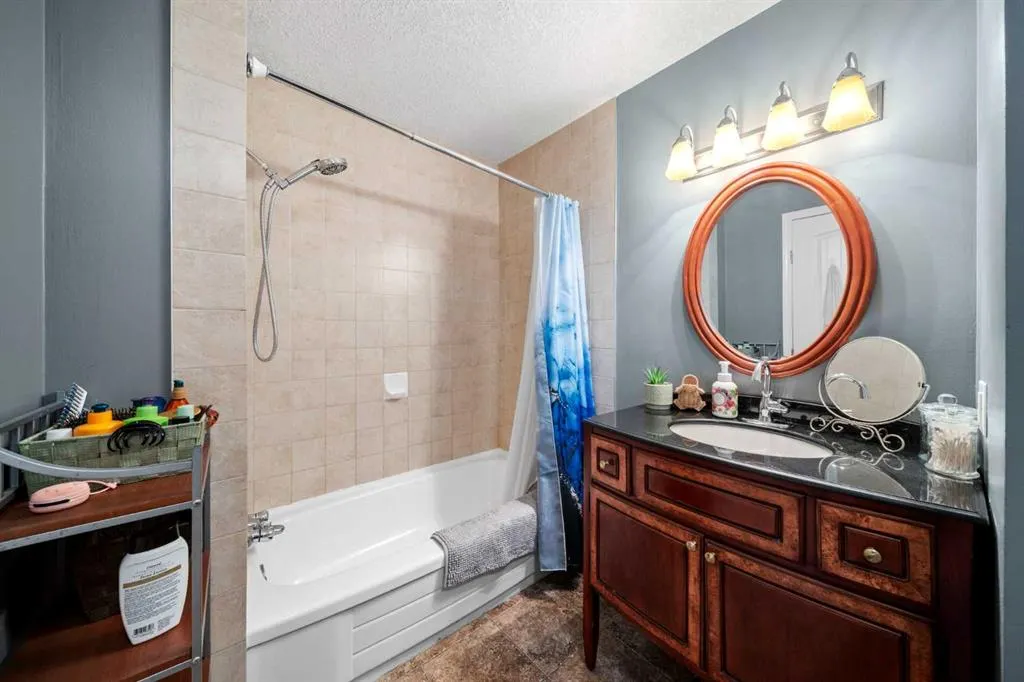643 4 Avenue NE, #23