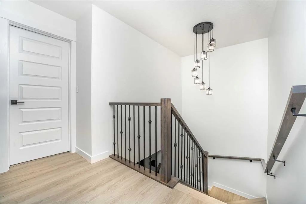 182 Lakewood Crescent