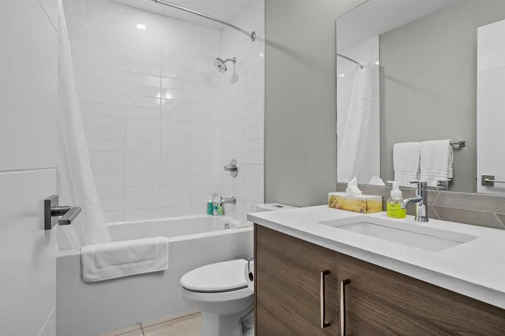 115 Kananaskis Way, #113