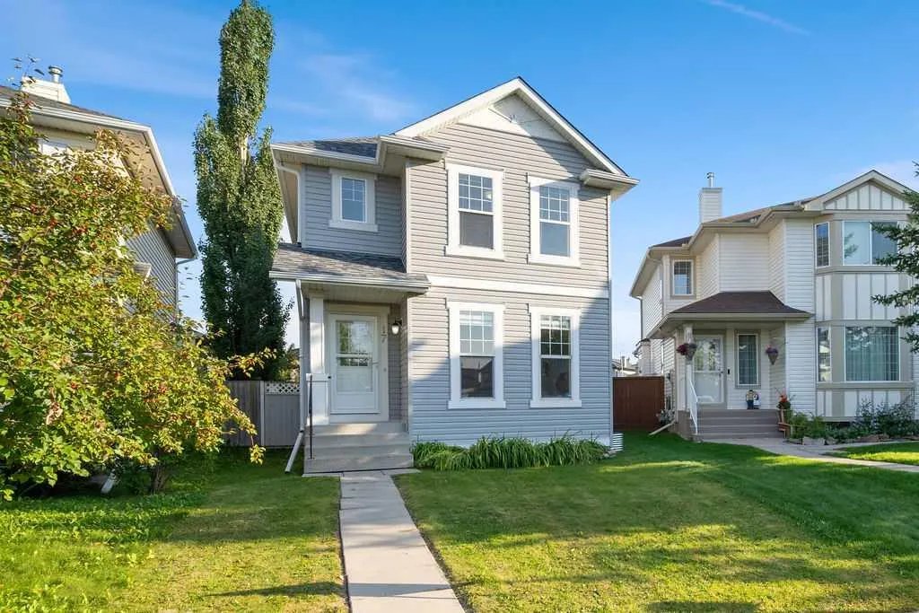 17 Coville Gardens NE