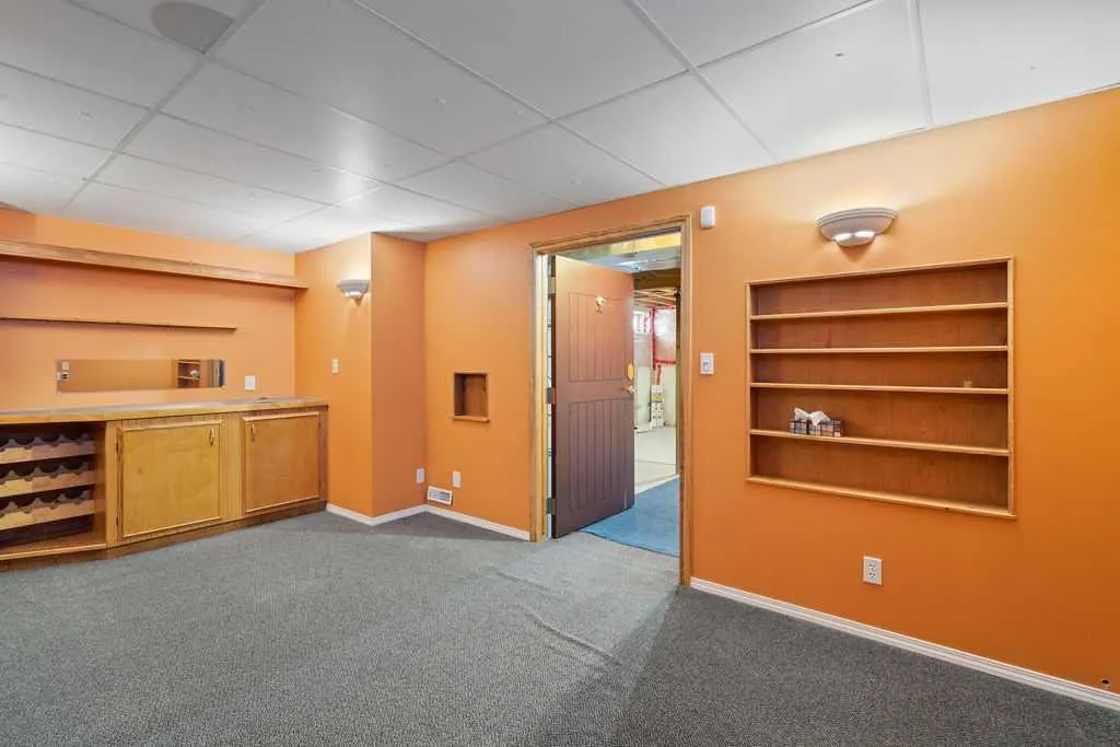 17 Coville Gardens NE