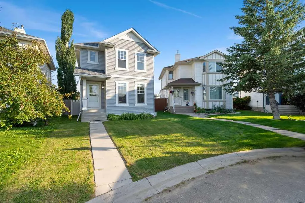 17 Coville Gardens NE