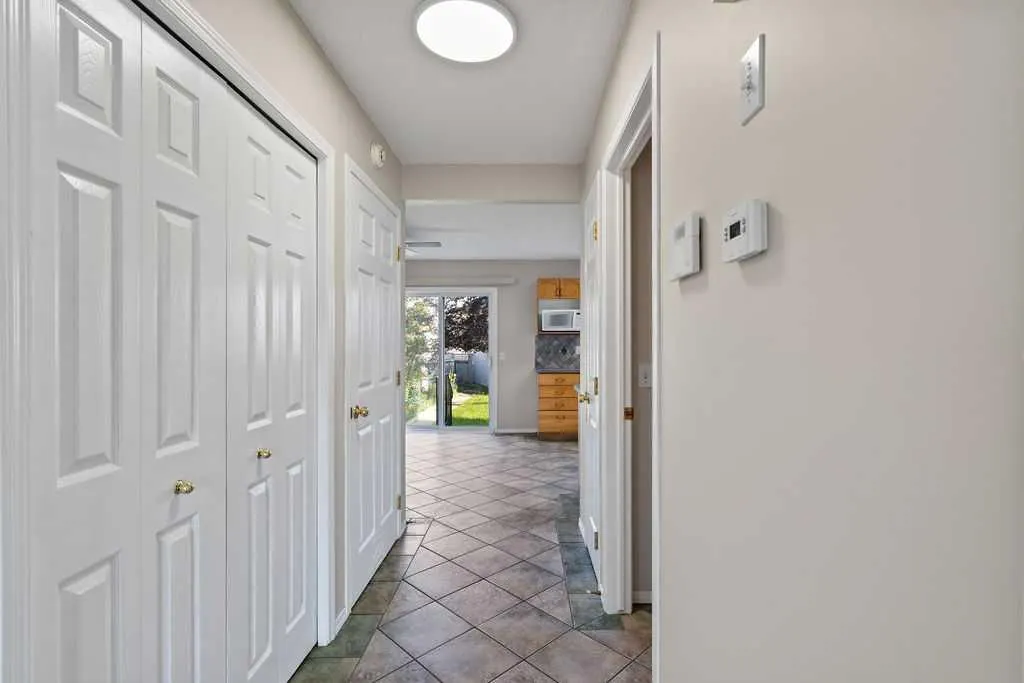 17 Coville Gardens NE