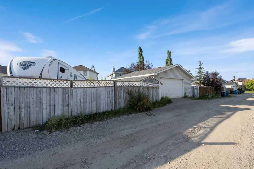 17 Coville Gardens NE