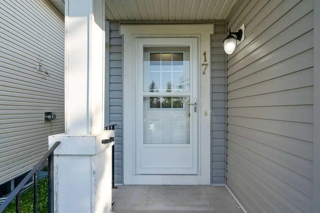 17 Coville Gardens NE