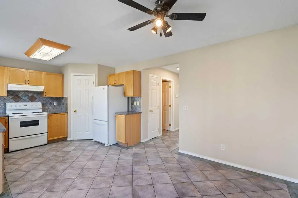 17 Coville Gardens NE
