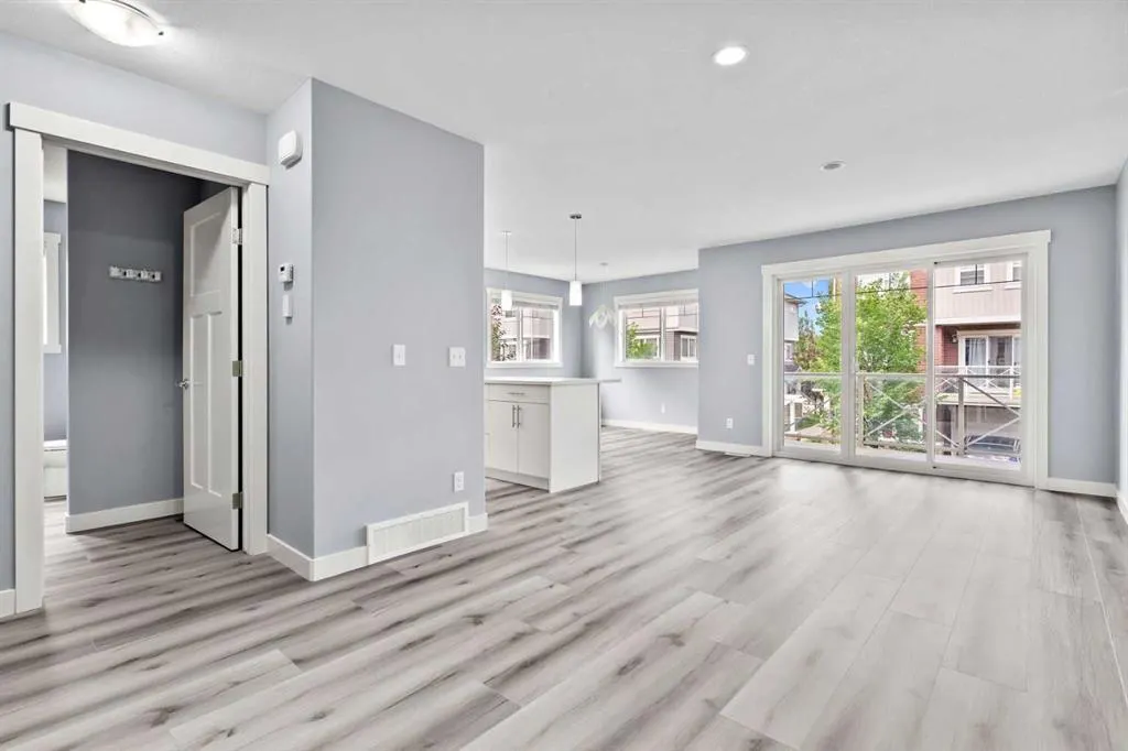 817 Skyview Ranch Grove