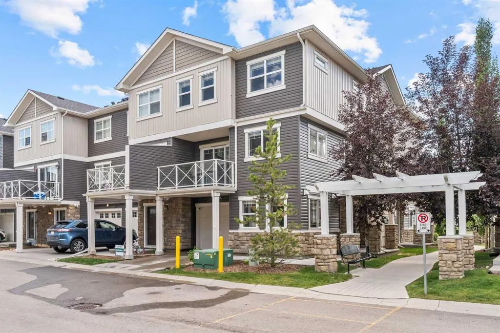 817 Skyview Ranch Grove