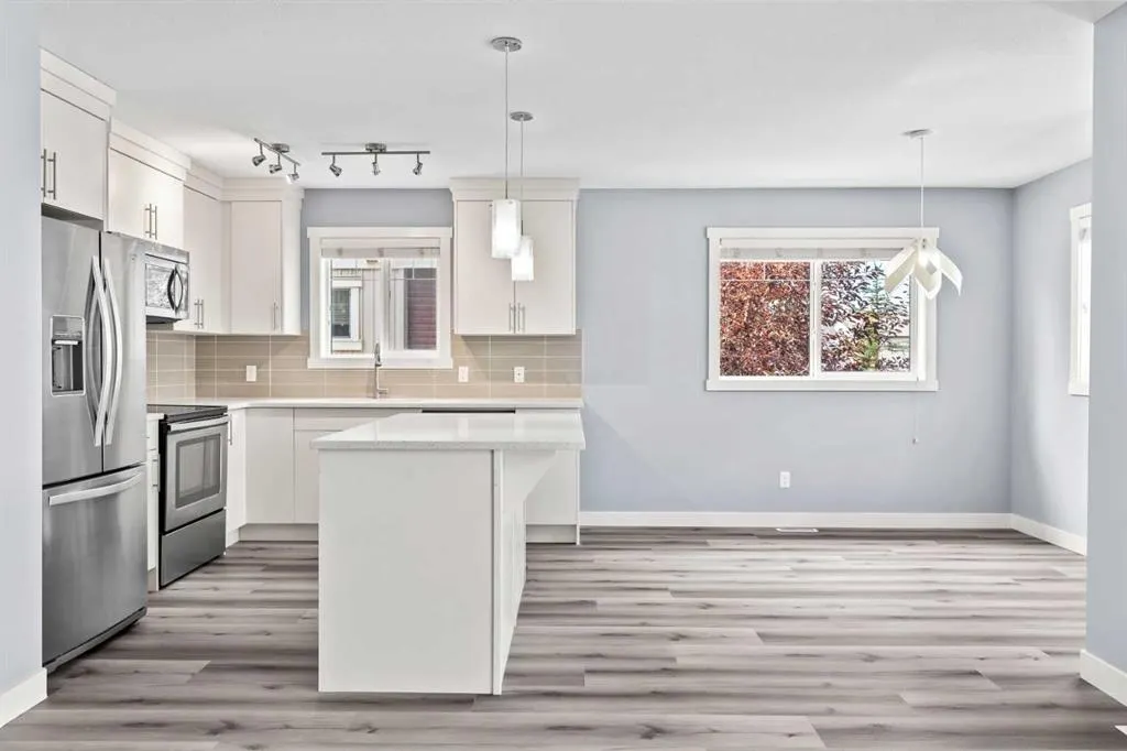 817 Skyview Ranch Grove