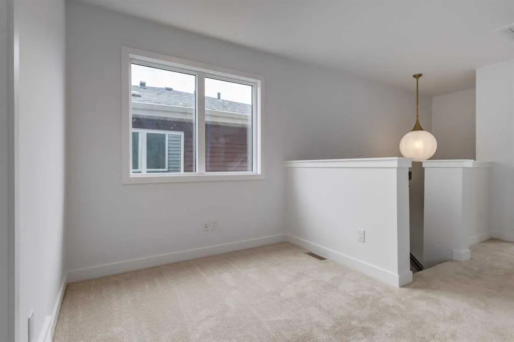 62 Agate Road