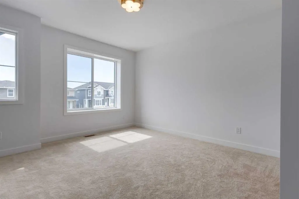 62 Agate Road