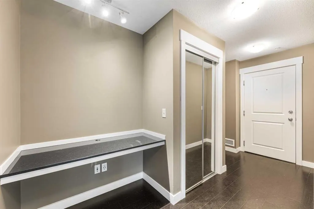 240 Skyview Ranch Road NE, #3315
