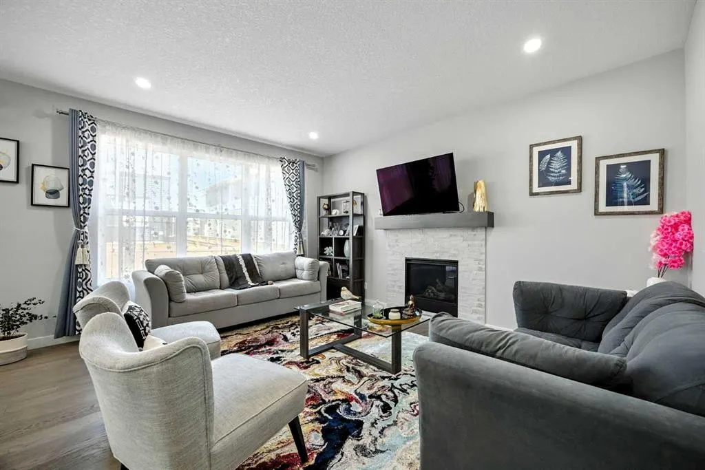 97 Amblehurst Gardens NW