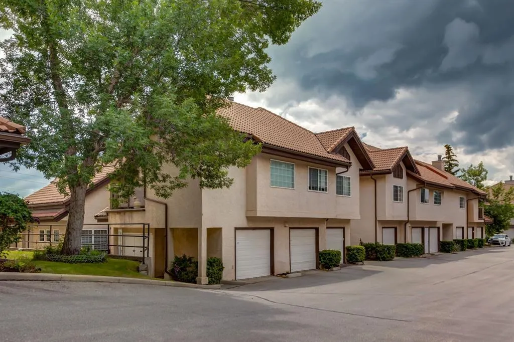 1997 Sirocco Drive SW, #809