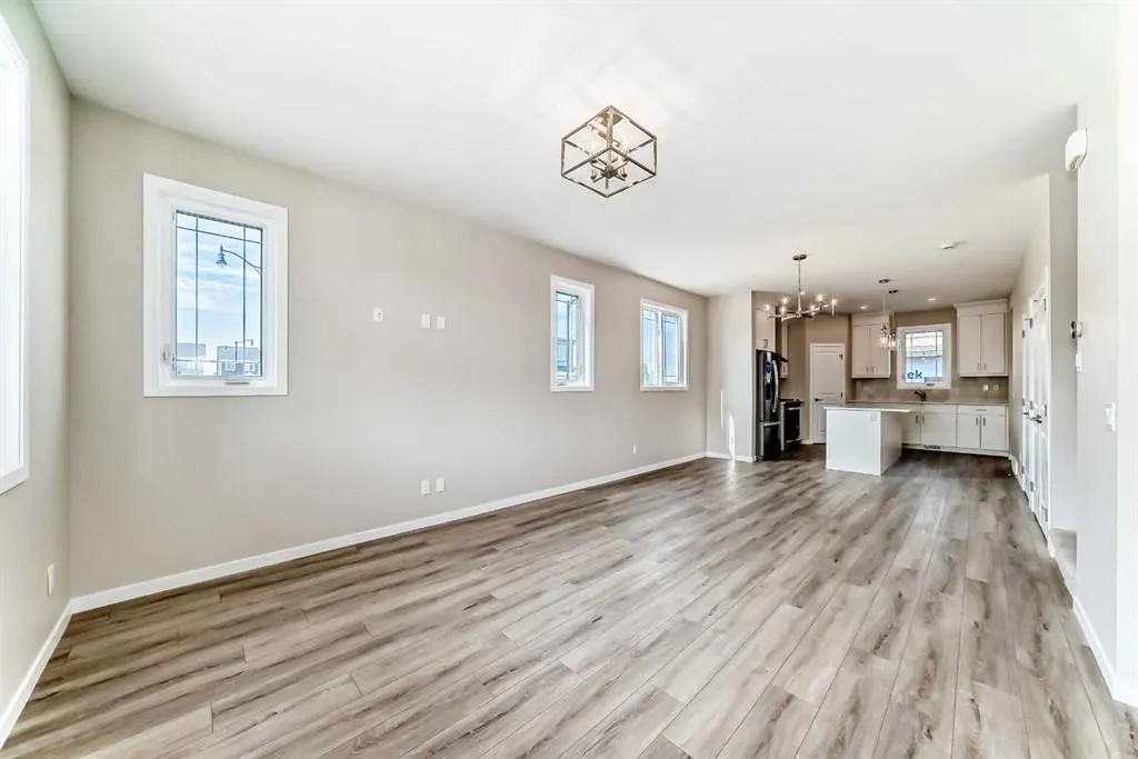 338 Ellen Park