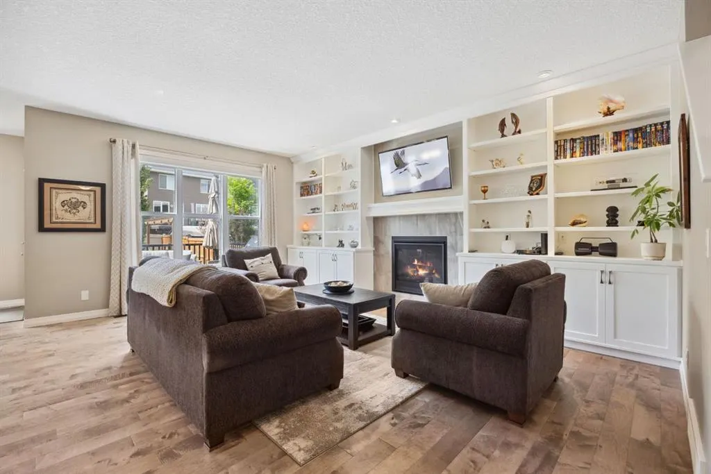 250 Evansglen Drive NW