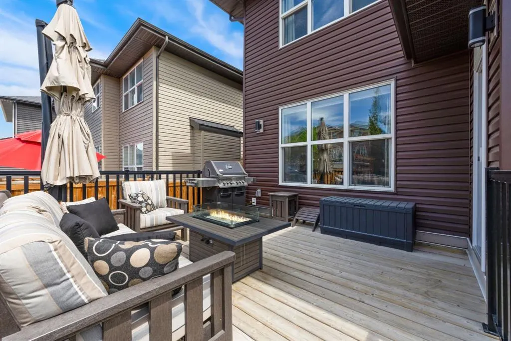 250 Evansglen Drive NW