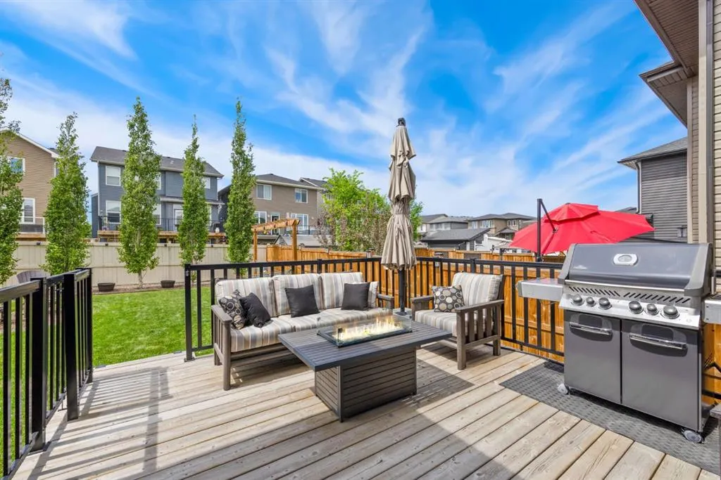 250 Evansglen Drive NW