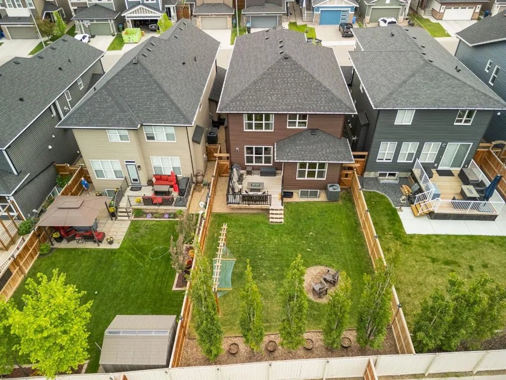 250 Evansglen Drive NW