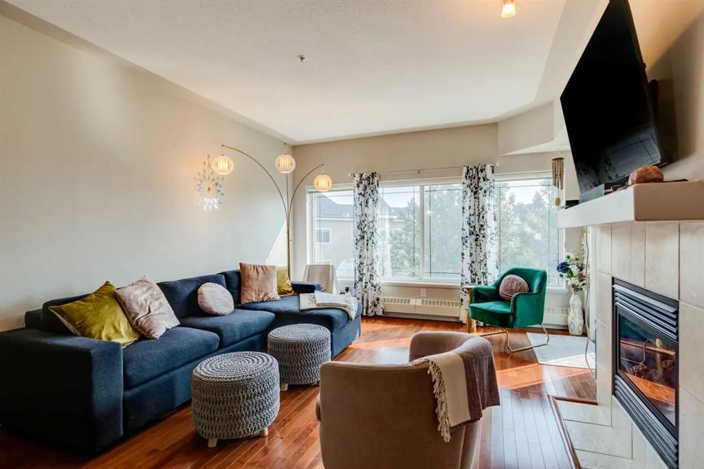 10 Discovery Ridge Close SW, #534