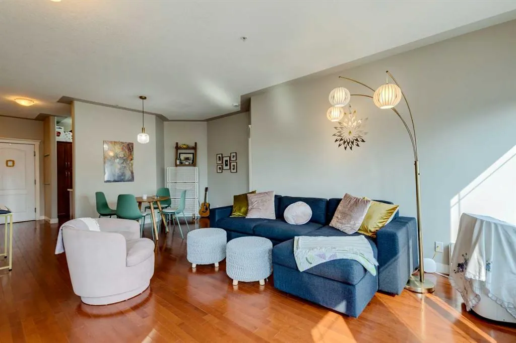 10 Discovery Ridge Close SW, #534