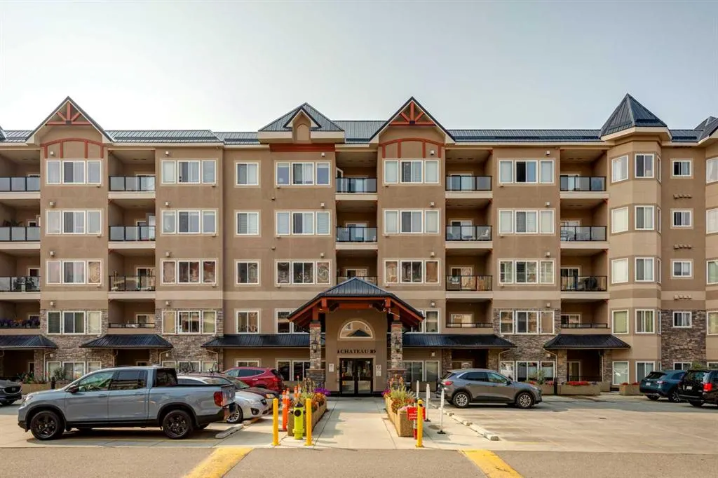 10 Discovery Ridge Close SW, #534