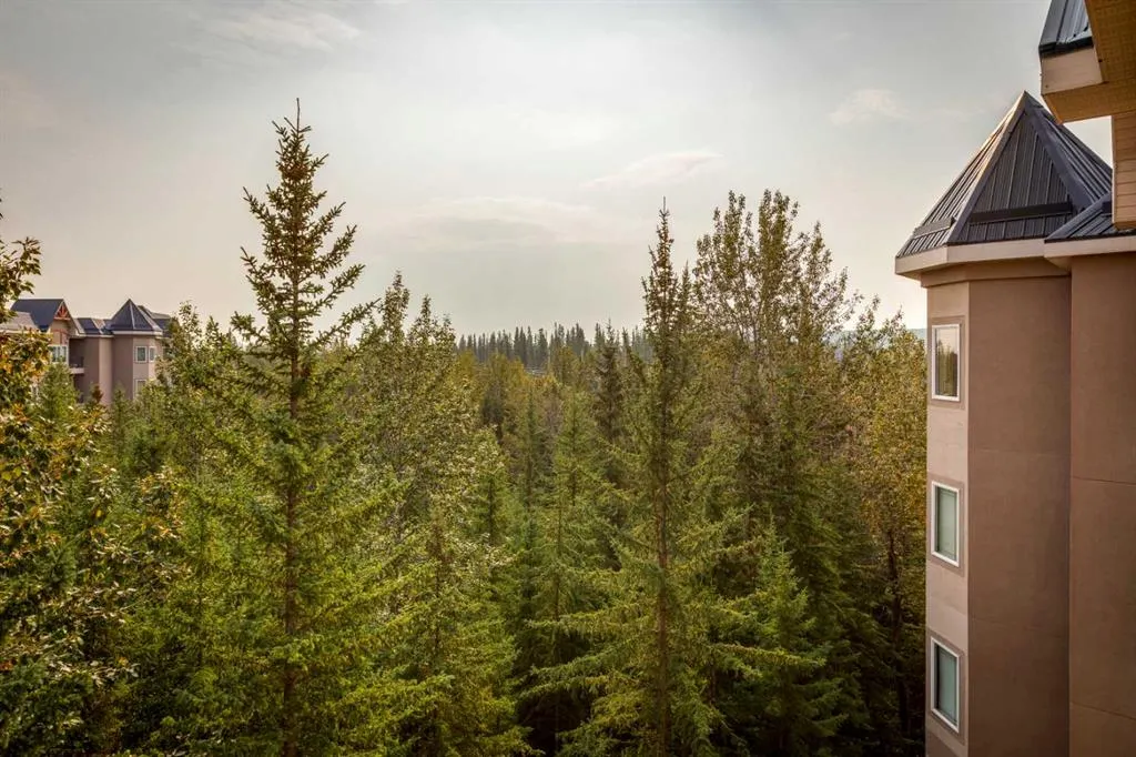 10 Discovery Ridge Close SW, #534