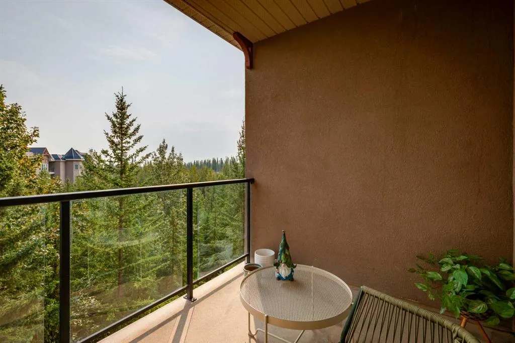 10 Discovery Ridge Close SW, #534