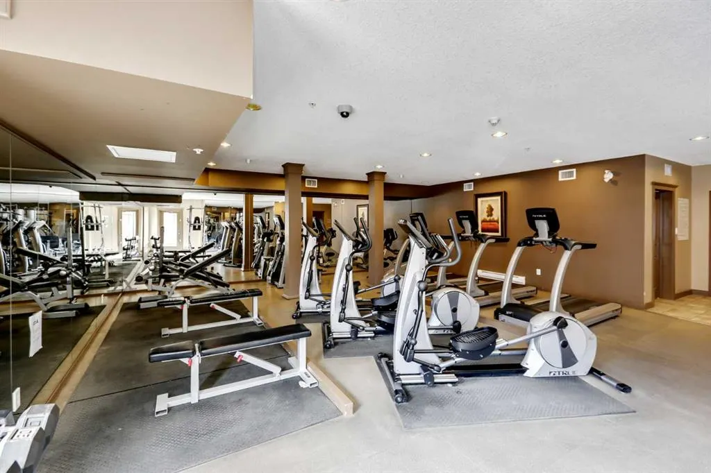 10 Discovery Ridge Close SW, #534