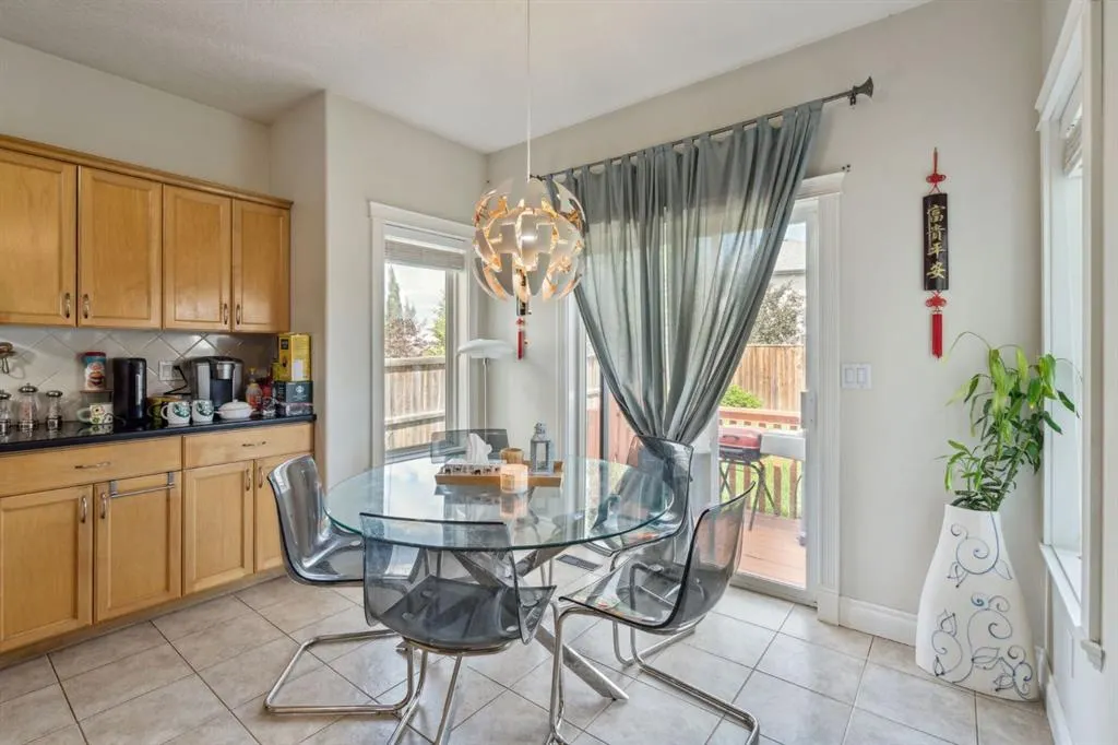 14 Royal Birch Terrace NW