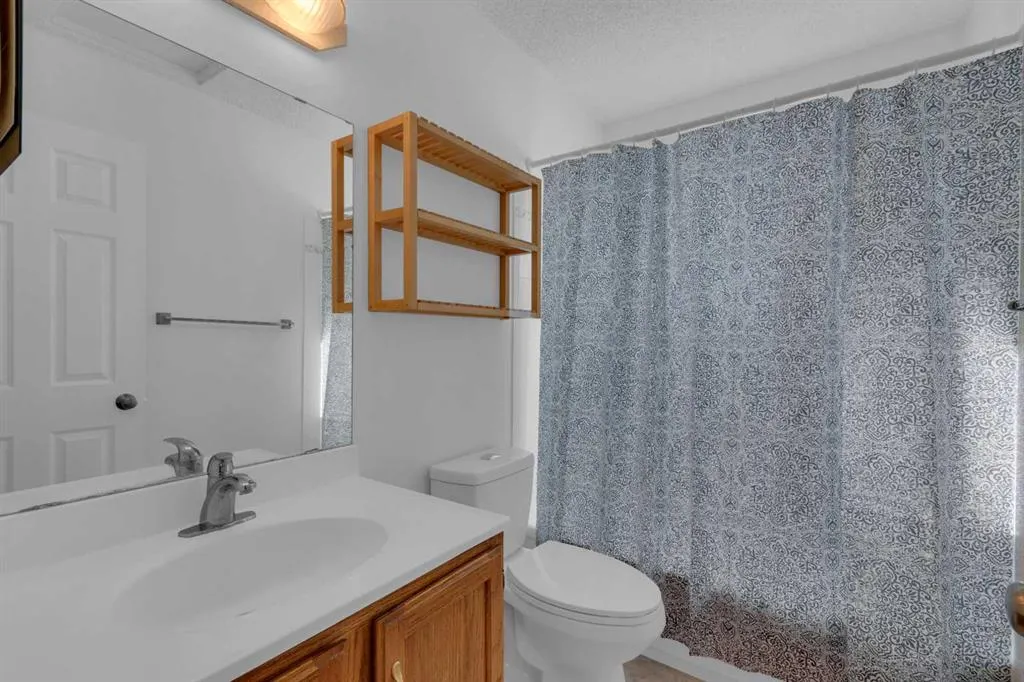 120 Woodfield Green SW