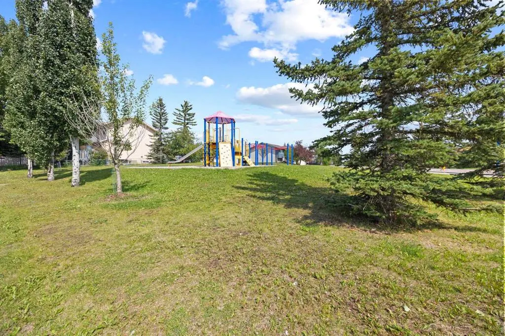 139 Hawkville Close NW