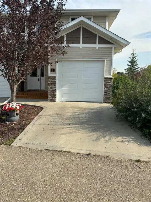 5301 WINDWARD Place, #1
