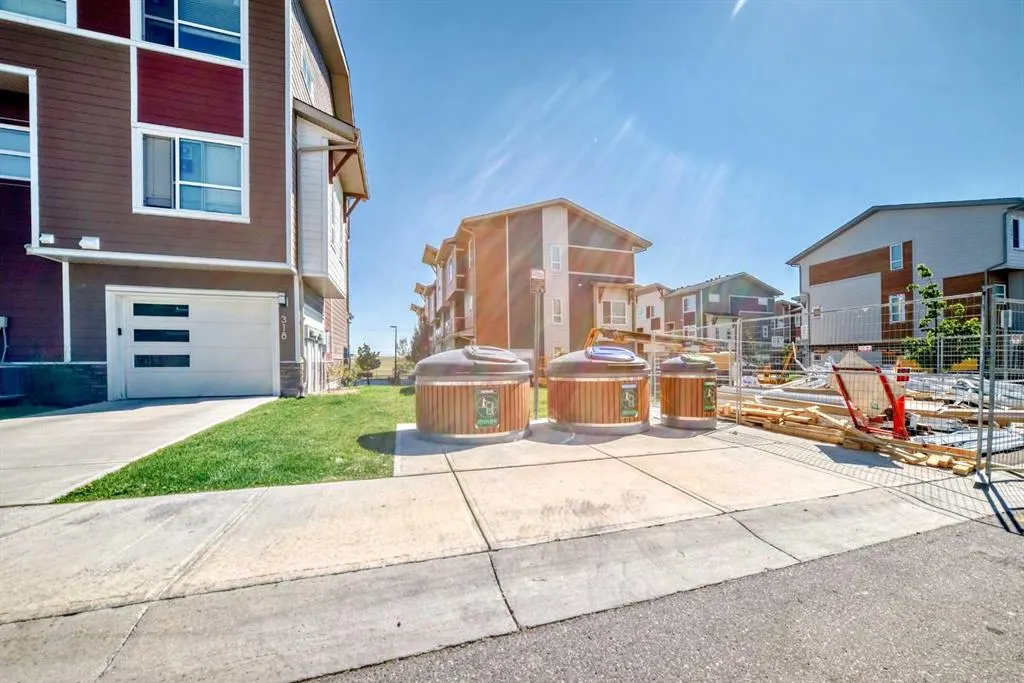 262 Harvest Hills Way NE