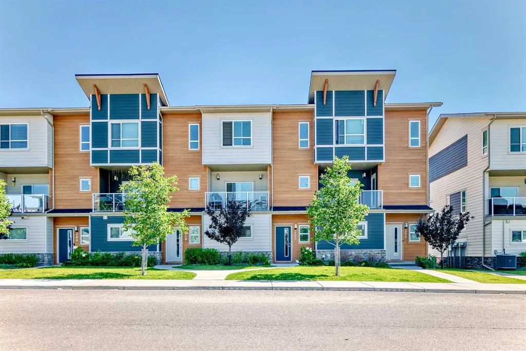 262 Harvest Hills Way NE