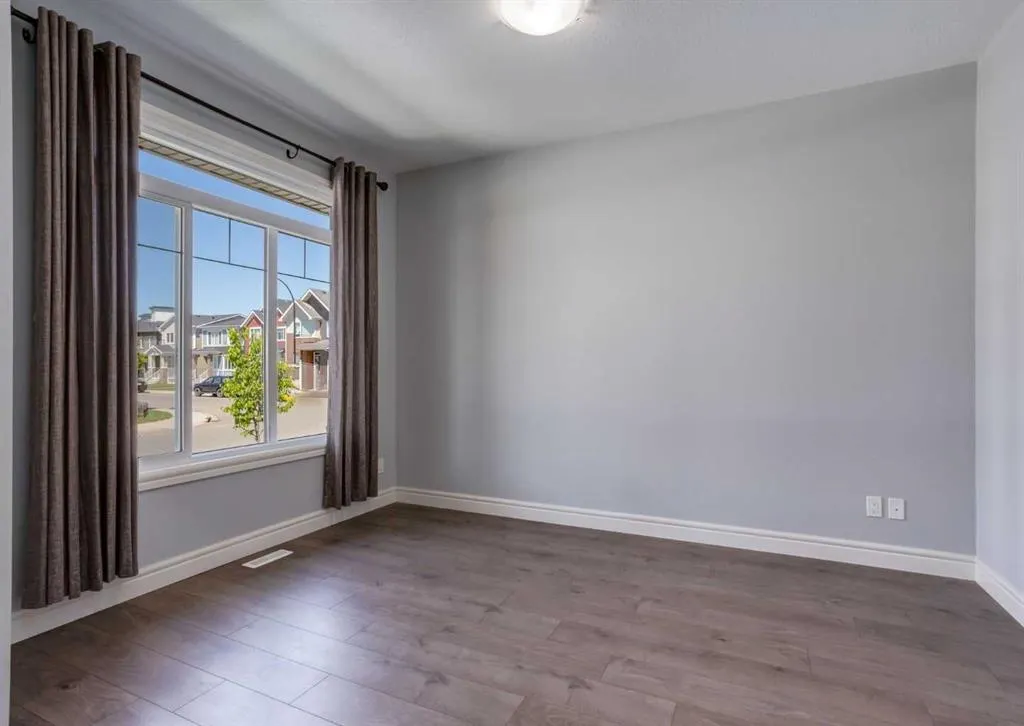 68 Seton Terrace SE