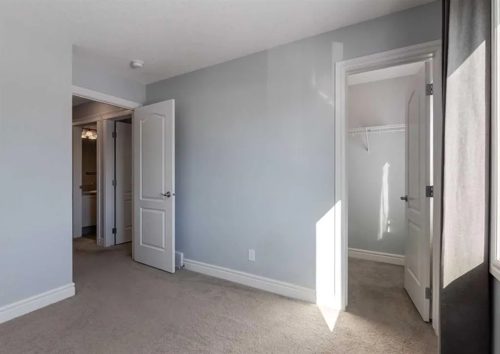 68 Seton Terrace SE