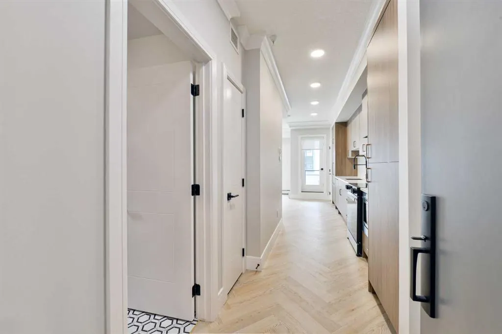 4270 Norford Avenue NW, #1203