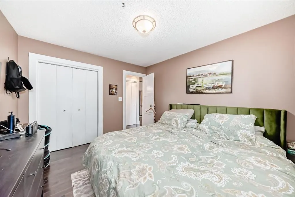 366 94 Avenue SE, #33