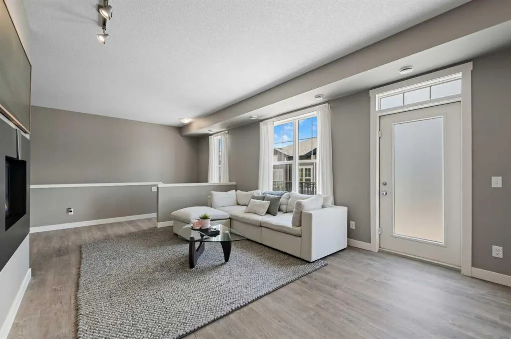 310 Cranford Walk SE